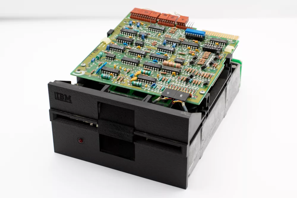 The IBM PCjr: A Look Back at IBM's Home Computer Experiment
